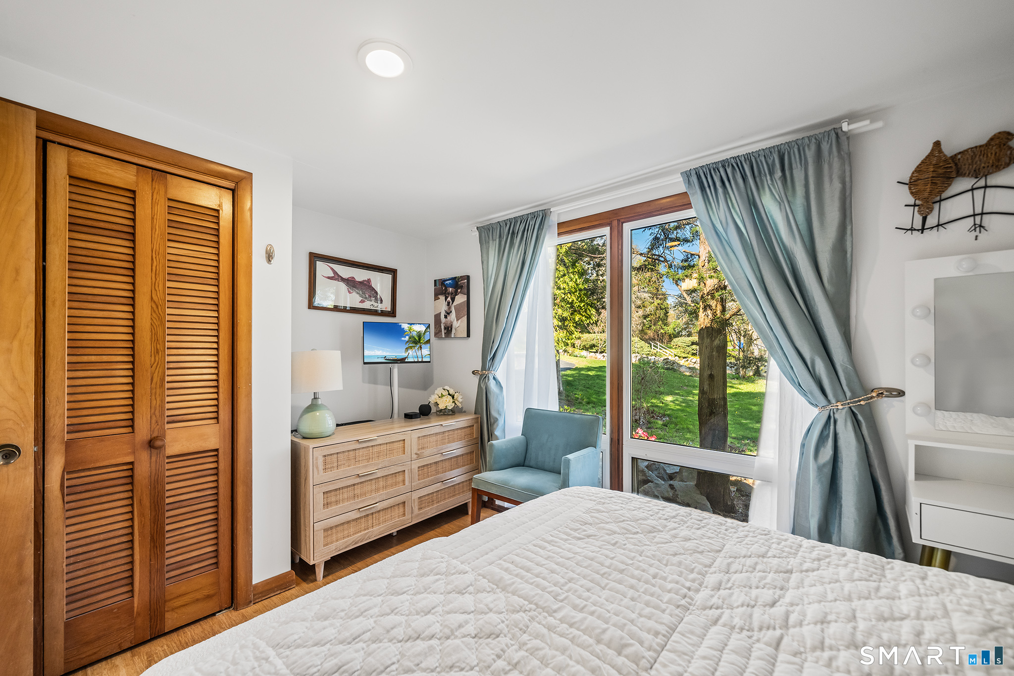 6 Shore Road Waterford CT 06385