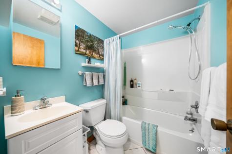 6 Shore Road Waterford CT 06385