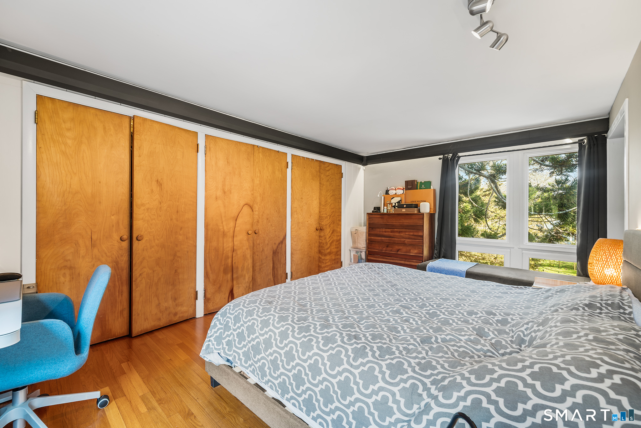 6 Shore Road Waterford CT 06385