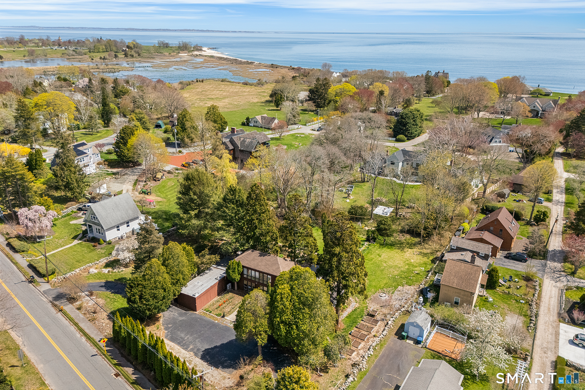 6 Shore Road Waterford CT 06385
