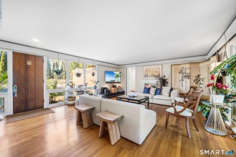 6 Shore Road Waterford CT 06385