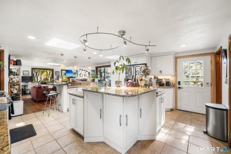 6 Shore Road Waterford CT 06385