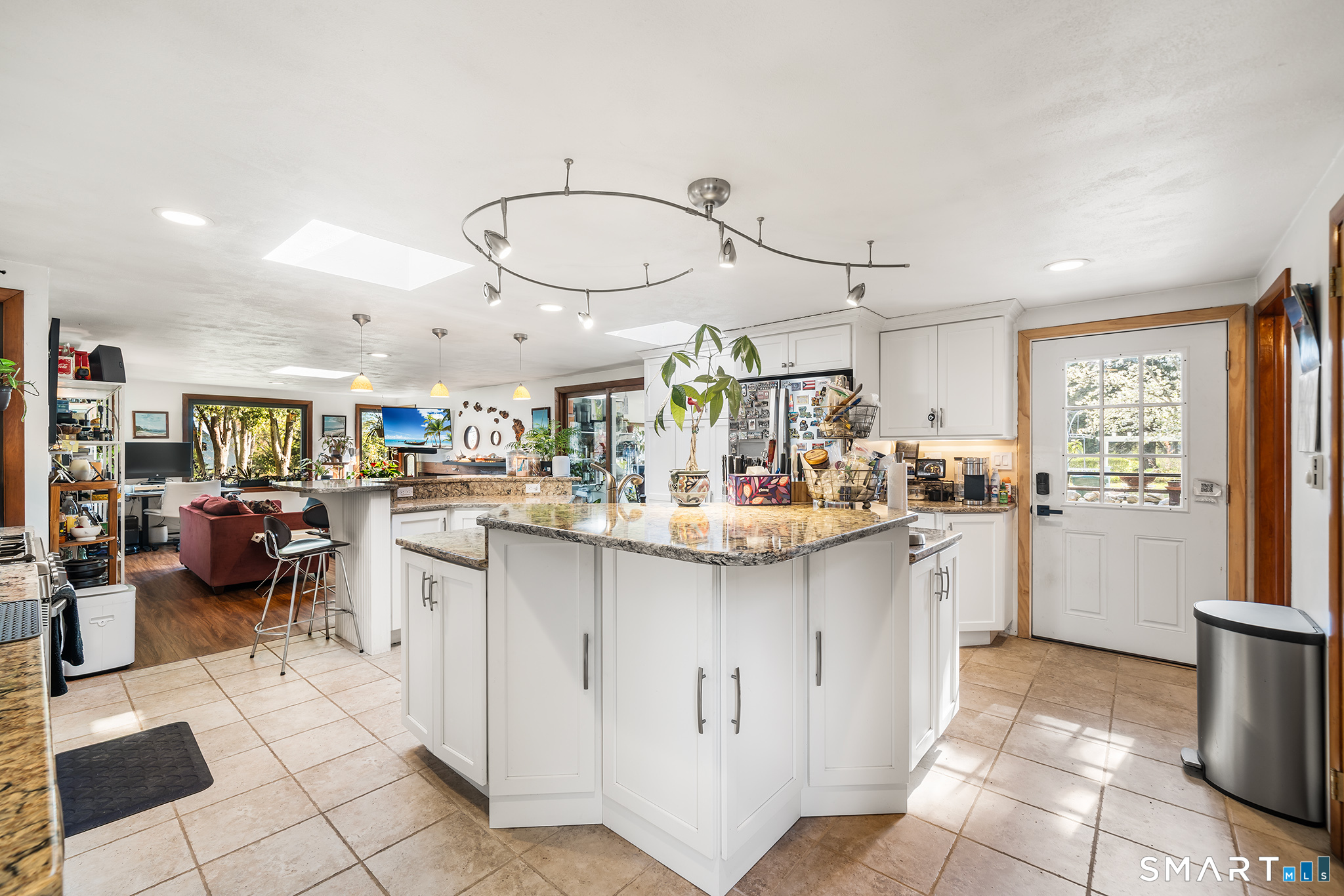 6 Shore Road Waterford CT 06385