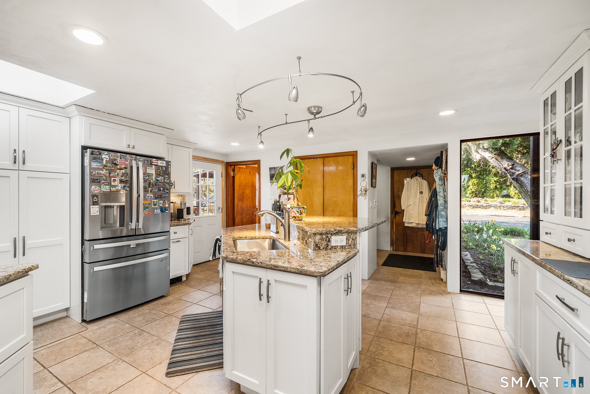 6 Shore Road Waterford CT 06385