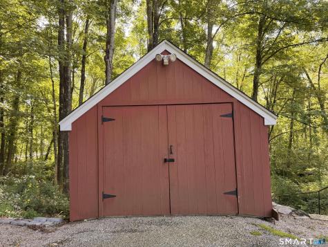 106 Sherwood Road Easton CT 06612