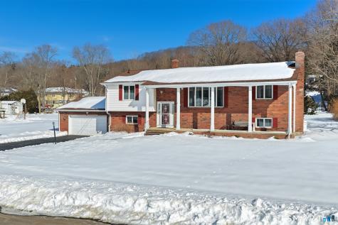 90 Rolling Ridge Road Hamden CT 06518