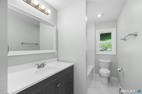 2 Oakwood Drive New Fairfield CT 06812