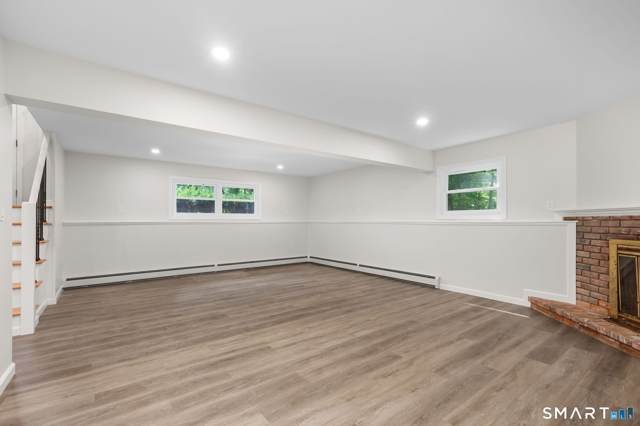 2 Oakwood Drive New Fairfield CT 06812