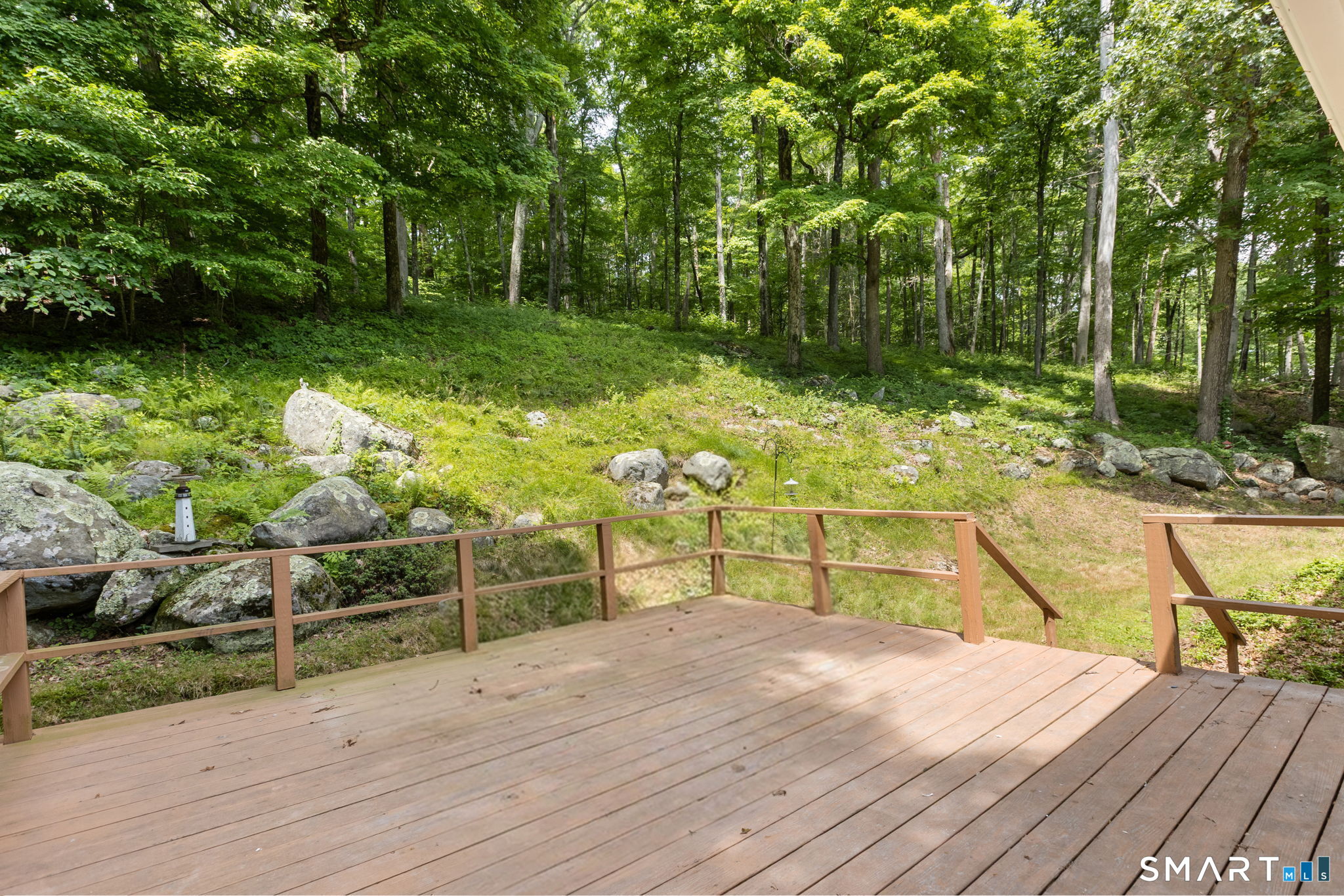 2 Oakwood Drive New Fairfield CT 06812