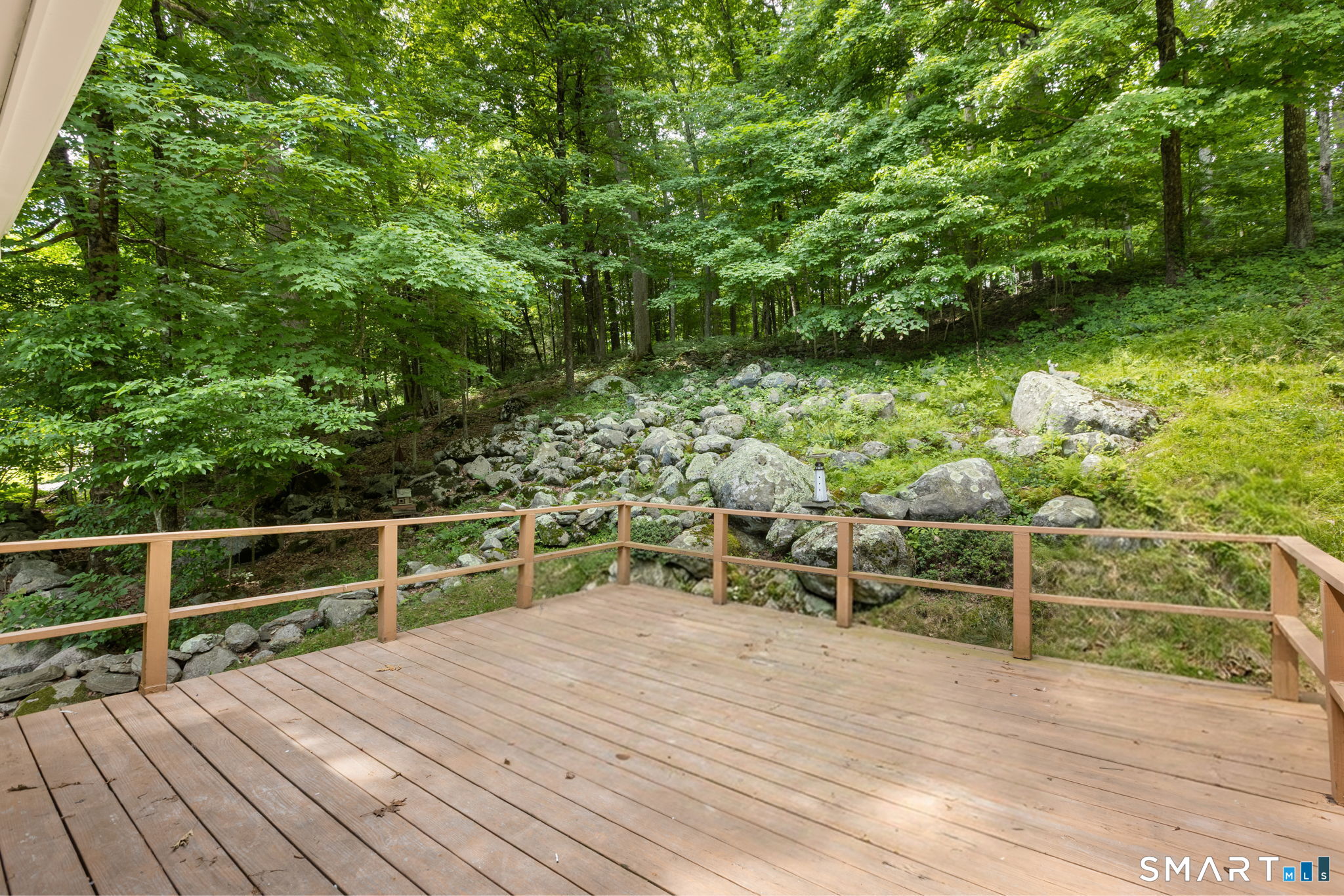 2 Oakwood Drive New Fairfield CT 06812