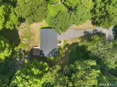 2 Oakwood Drive New Fairfield CT 06812