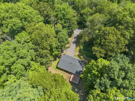 2 Oakwood Drive New Fairfield CT 06812