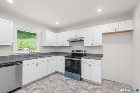 2 Oakwood Drive New Fairfield CT 06812