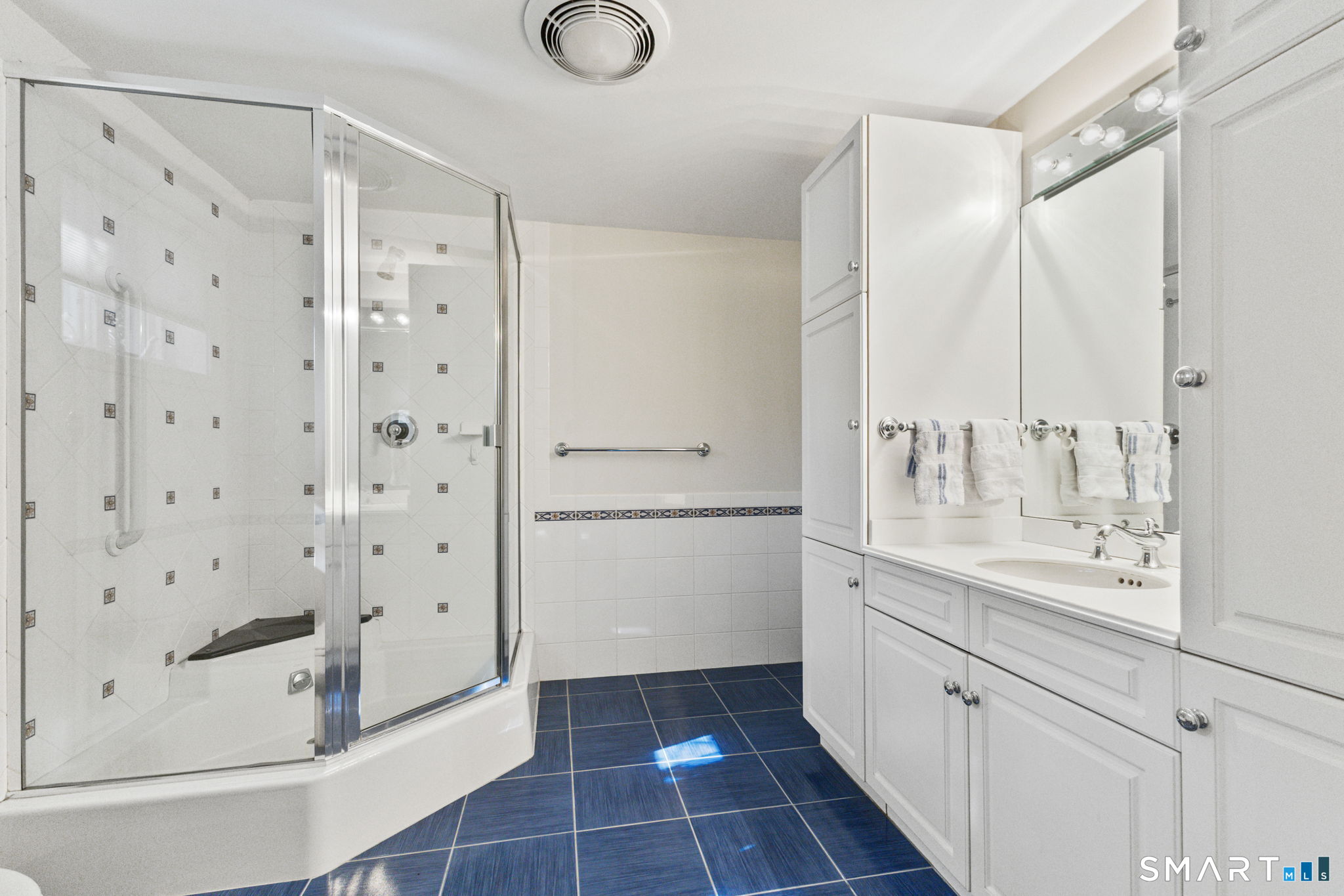 26 Holly Lane Darien CT 06820