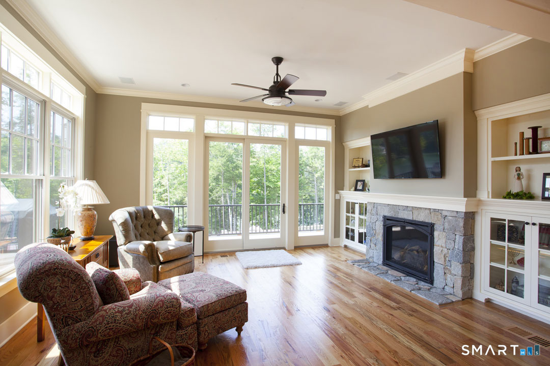 9 Nicolina Way Newtown CT 06470