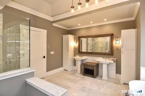 9 Nicolina Way Newtown CT 06470