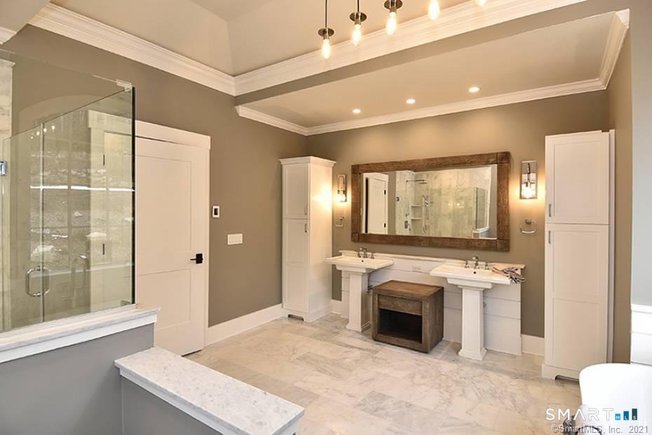 9 Nicolina Way Newtown CT 06470