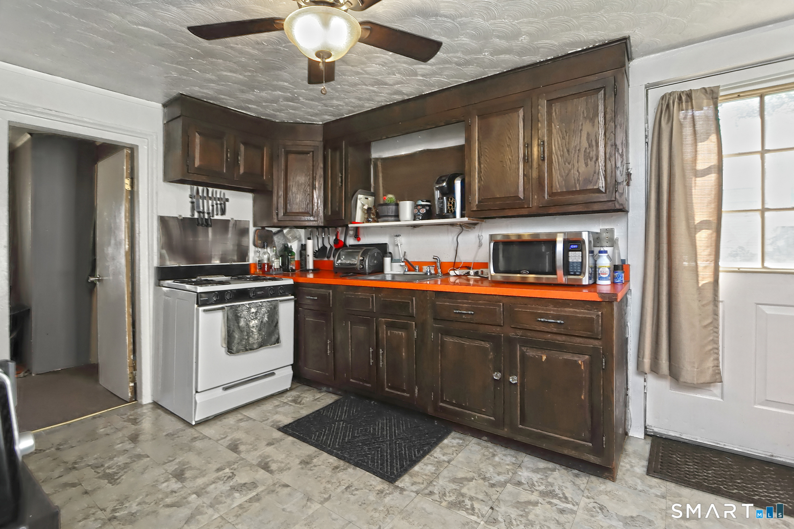 224 Blohm Street West Haven CT 06516