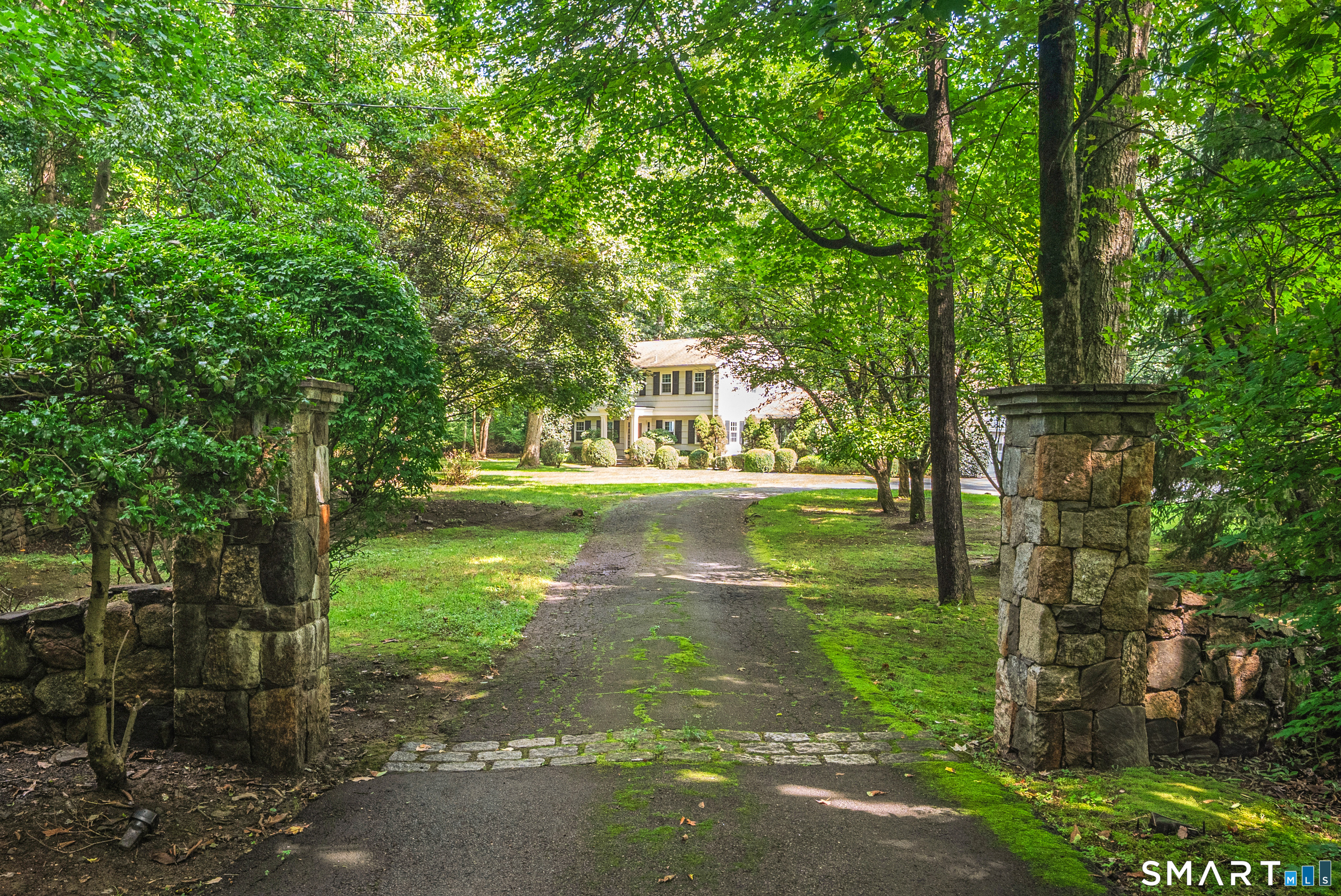 523 Brookside Road New Canaan CT 06840