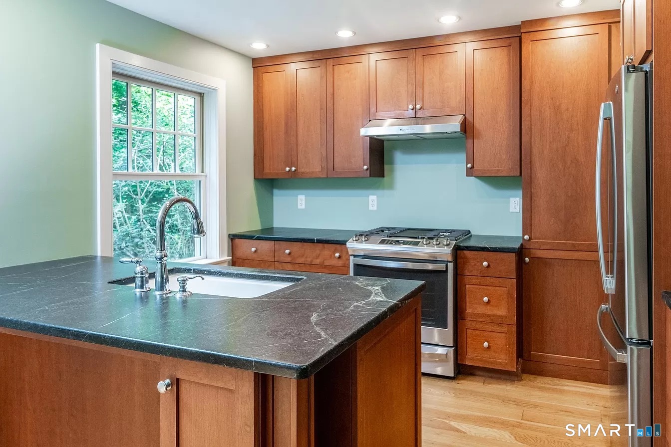10 Fuller Mountain Road Kent CT 06757