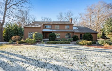 8 Summer Brook Lane Cromwell CT 06416