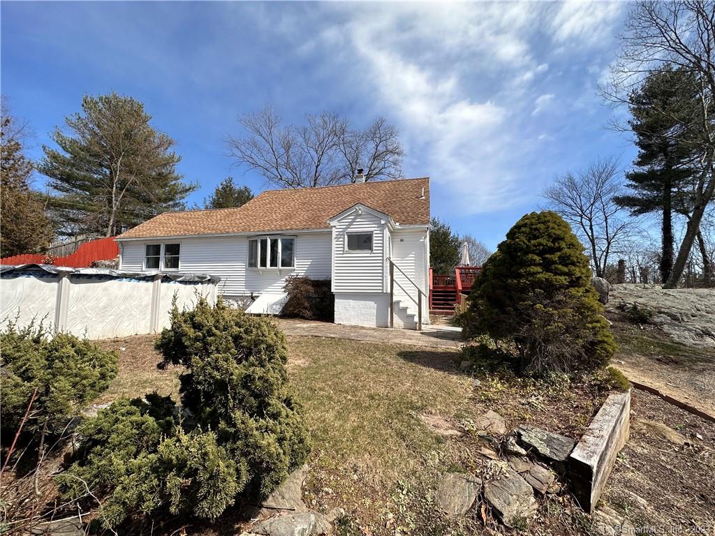 35 Narragansett Trail Shelton CT 06484