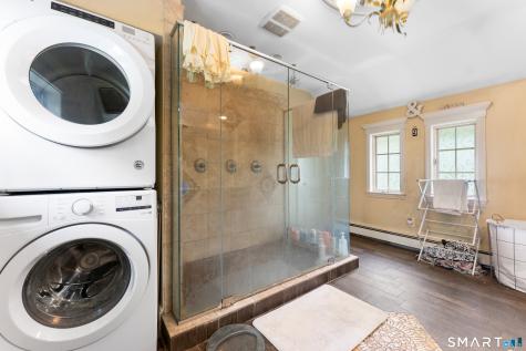 66 Hartford Road Simsbury CT 06070