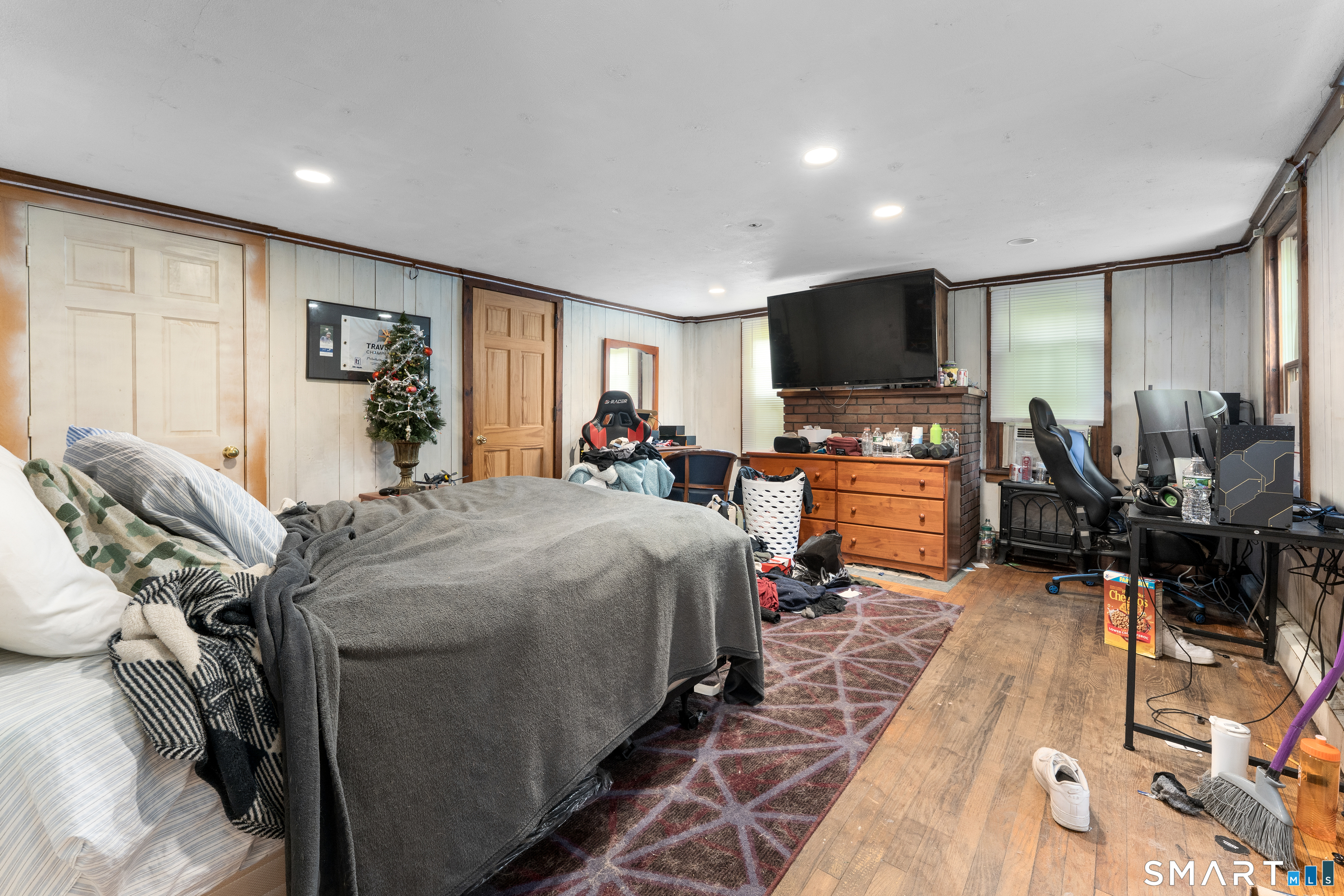 66 Hartford Road Simsbury CT 06070