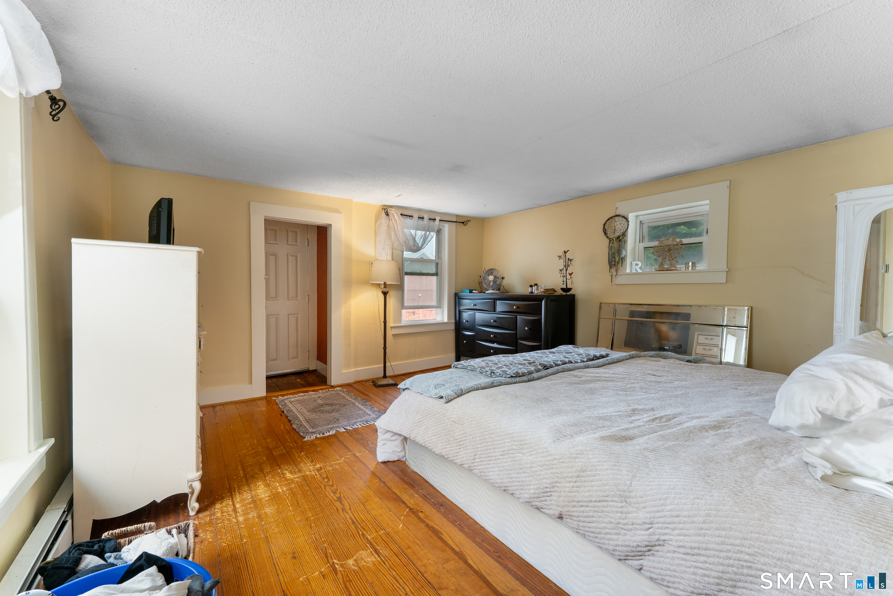 66 Hartford Road Simsbury CT 06070