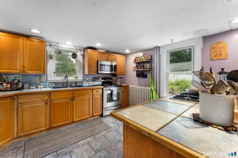 66 Hartford Road Simsbury CT 06070
