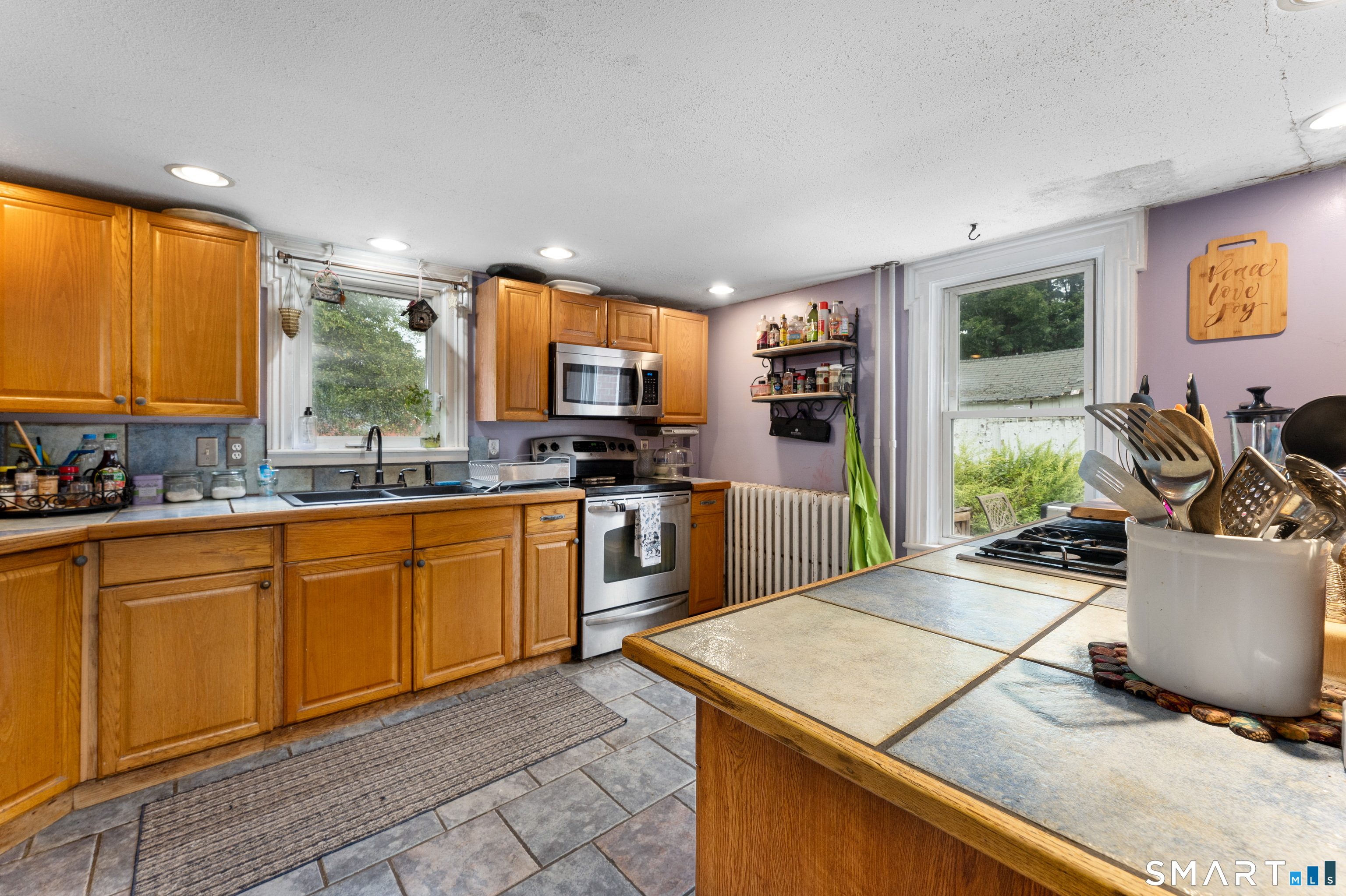 66 Hartford Road Simsbury CT 06070