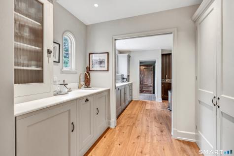 61 Clapboard Hill Road Westport CT 06880