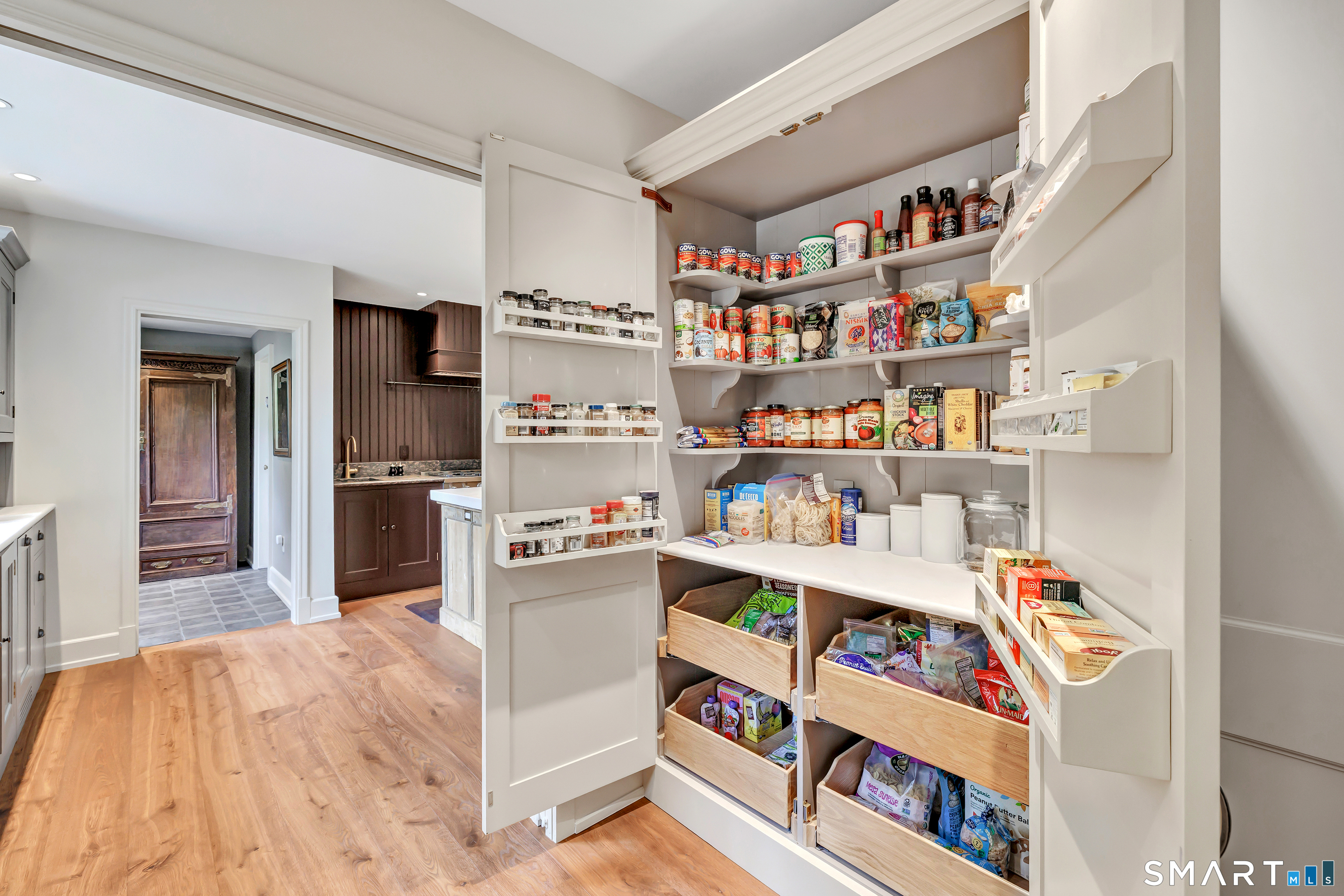 61 Clapboard Hill Road Westport CT 06880