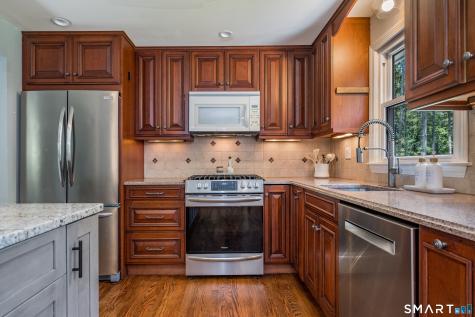 1399 Long Hill Road Guilford CT 06437