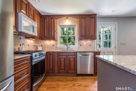 1399 Long Hill Road Guilford CT 06437