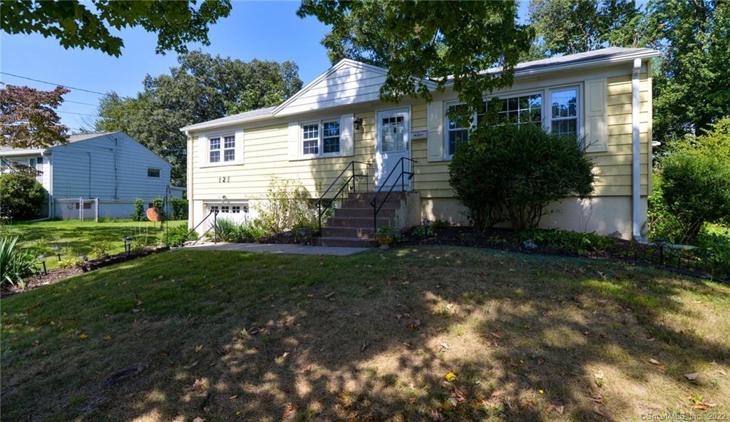 121 Kaye Road West Haven CT 06516