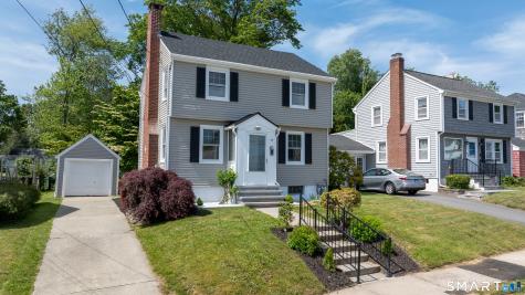 55 Woodlawn Road New London CT 06320