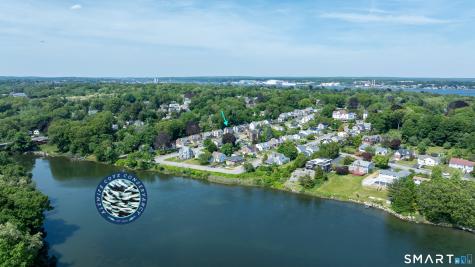 55 Woodlawn Road New London CT 06320