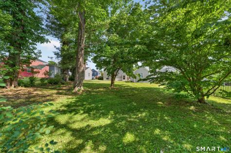 55 Woodlawn Road New London CT 06320