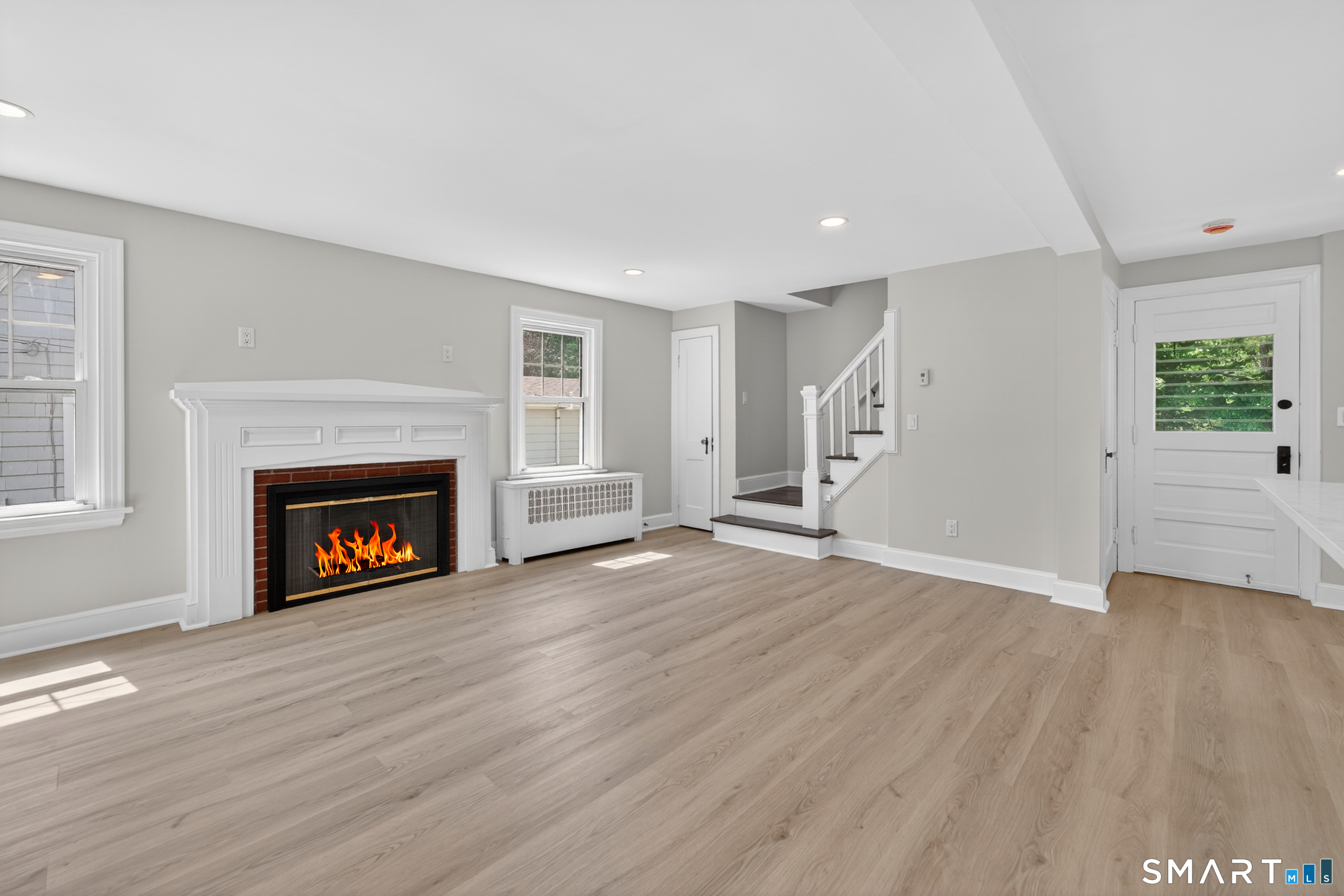 55 Woodlawn Road New London CT 06320