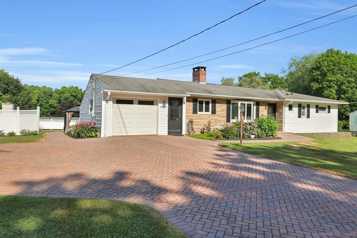 86 Forest View Road North Branford CT 06472