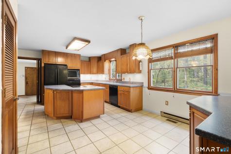 43 Robinhood Drive Ledyard CT 06335