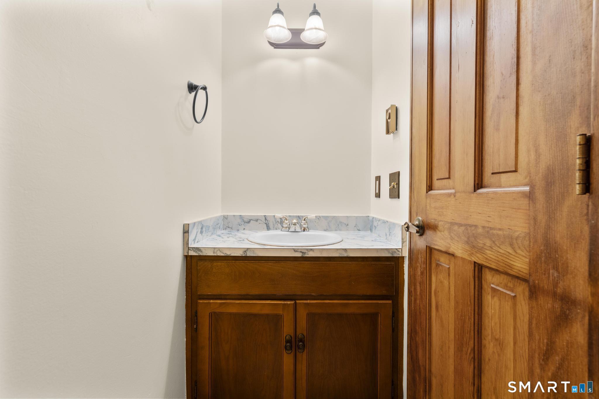 43 Robinhood Drive Ledyard CT 06335