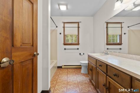 43 Robinhood Drive Ledyard CT 06335
