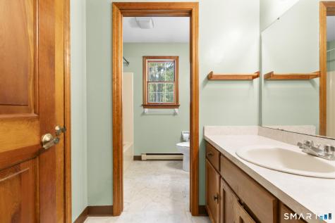 43 Robinhood Drive Ledyard CT 06335