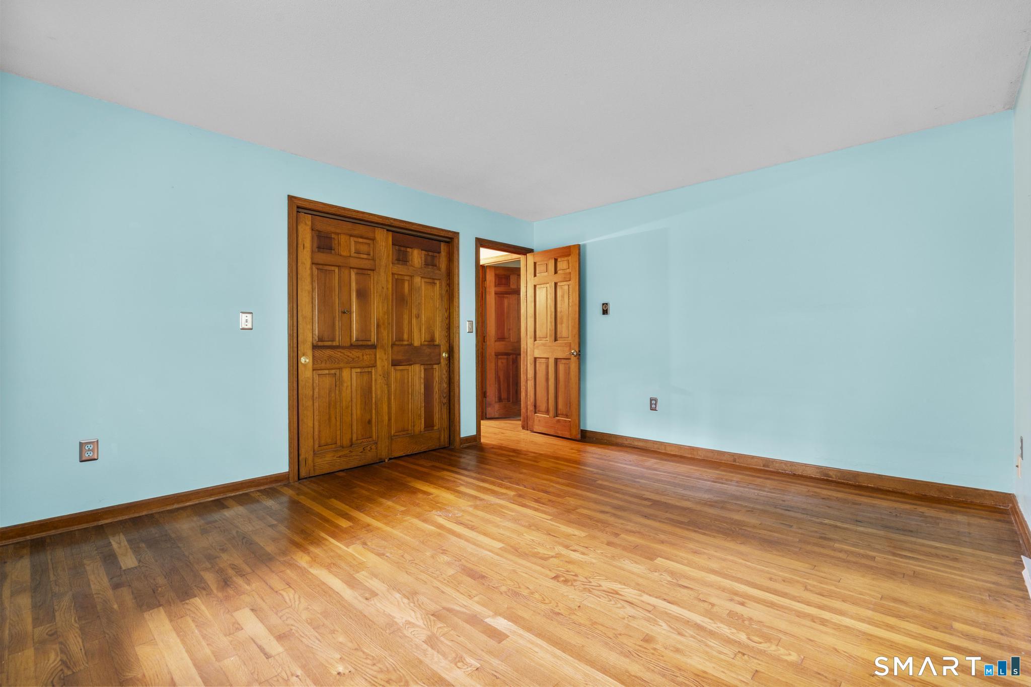 43 Robinhood Drive Ledyard CT 06335