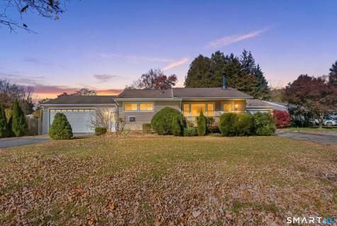 34 Beacon Manor Circle Naugatuck CT 06770