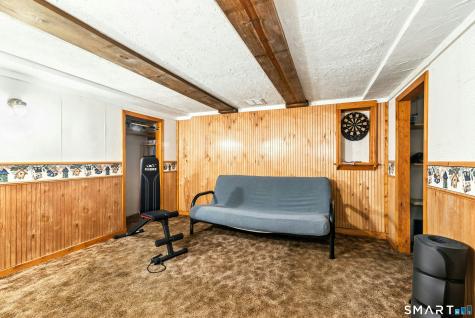 34 Beacon Manor Circle Naugatuck CT 06770