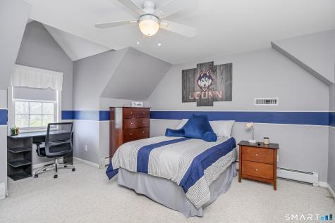 1 Whipstick Road New Fairfield CT 06812