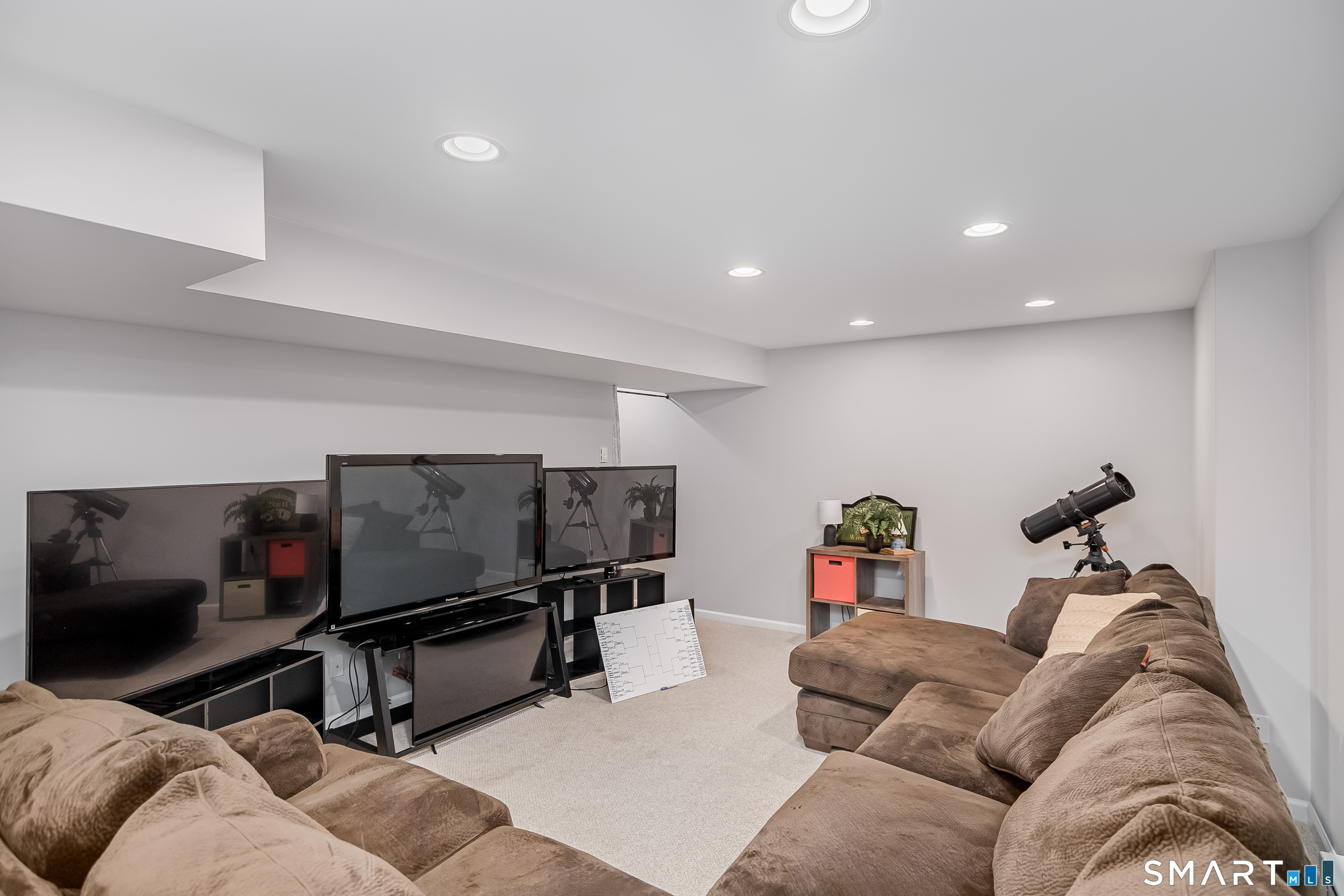 1 Whipstick Road New Fairfield CT 06812